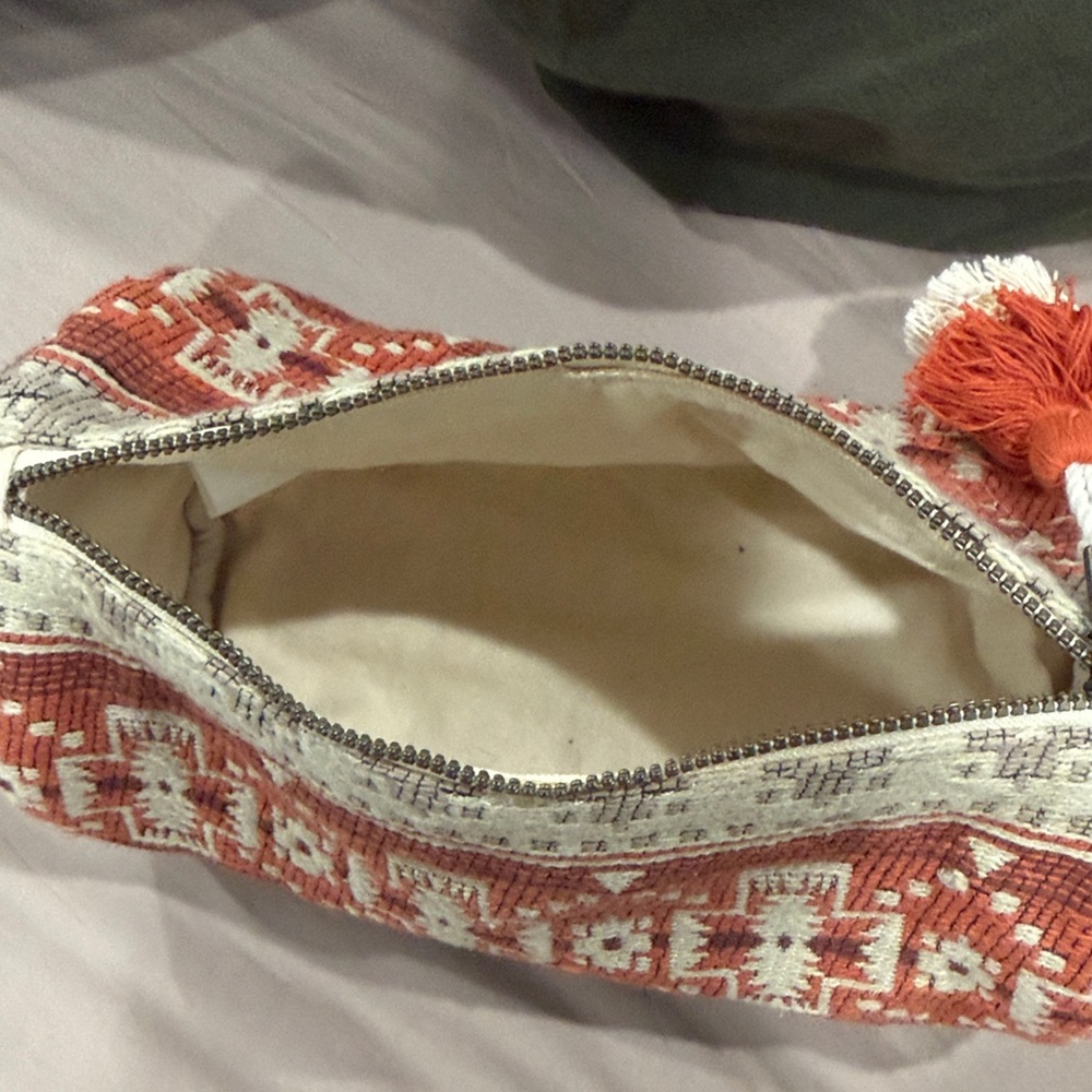 Pendleton Red and Cream Patterned Cosmetic Bag - image 3